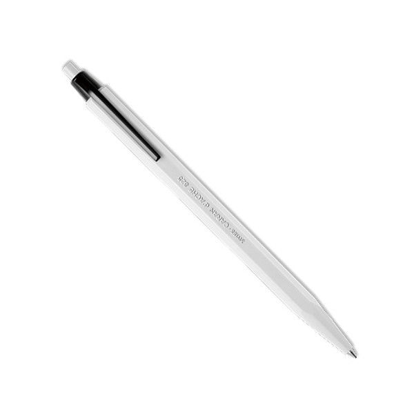 Шариковая ручка Caran d'Ache 825 Eco с черной клипсой